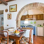 Geranio By Interhome Trequanda